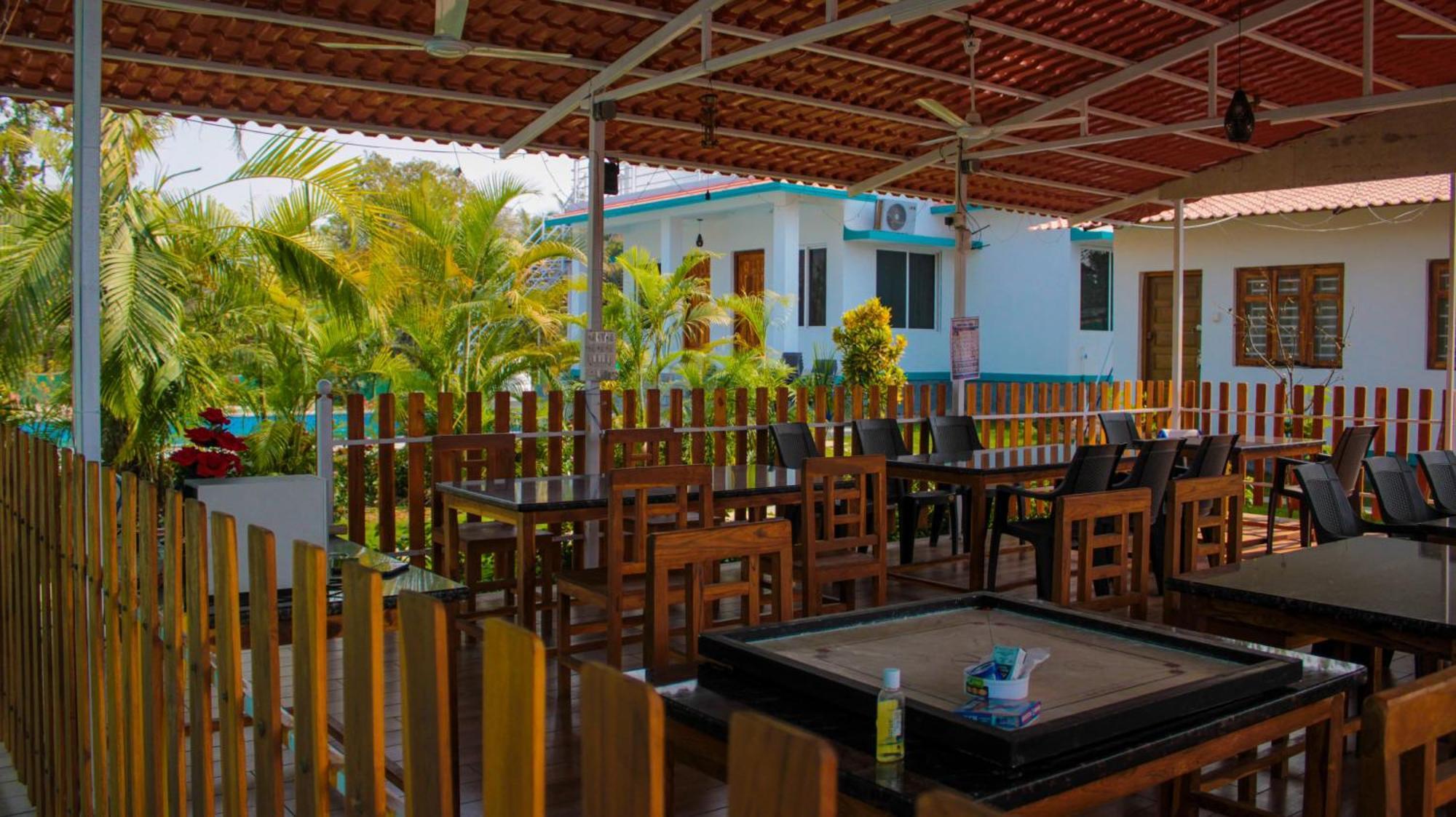 Mohor Retreat Hotel อาลีบากห์ ภายนอก รูปภาพ